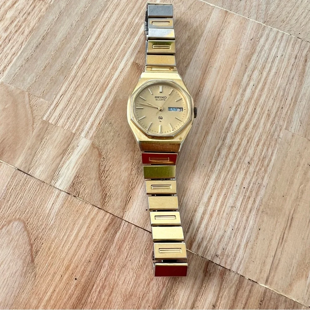 Vintage Seiko ladies gold tone dress watch NEW BATTERY